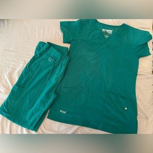 Greys Anatomy Barco Signature Scrub Set (Size small, Hunter Green)